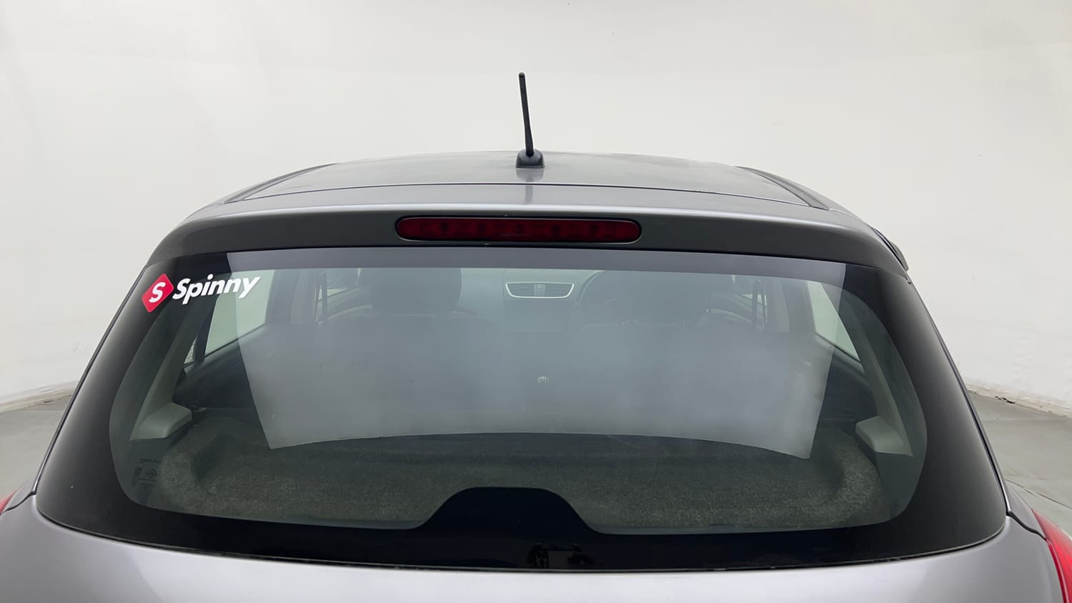 Used 2016 Maruti Suzuki Swift Lxi (O) Petrol Manual exterior BACK WINDSHIELD VIEW