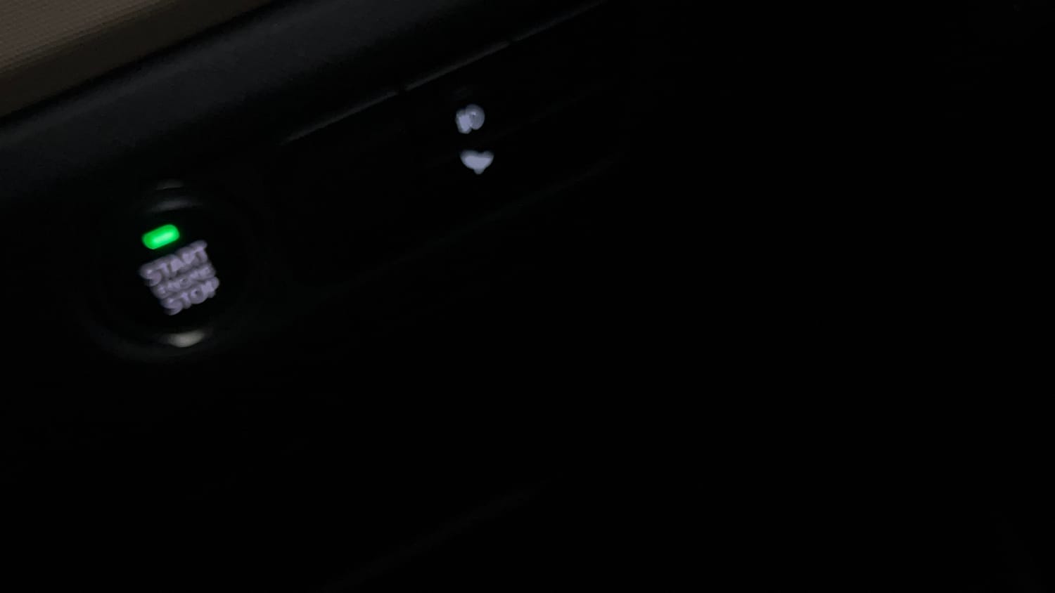 Used 2023 Tata Punch Kaziranga Creative iRA Pack AMT Petrol Automatic top_features Keyless start