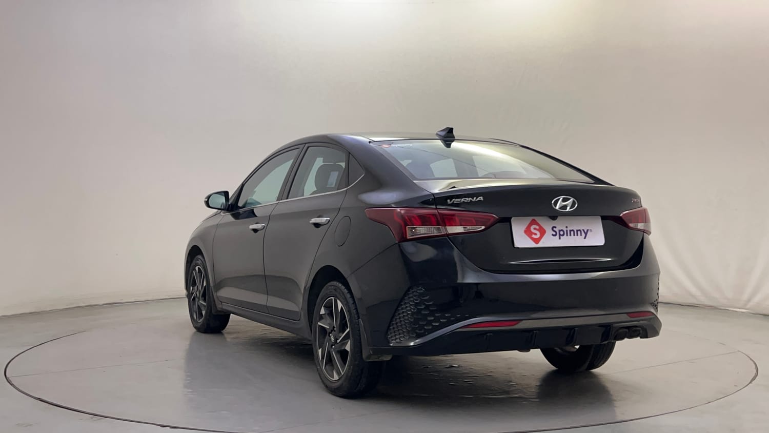 Used 2020 Hyundai Verna SX (O) 1.0 Turbo DCT Petrol Automatic exterior LEFT REAR CORNER VIEW