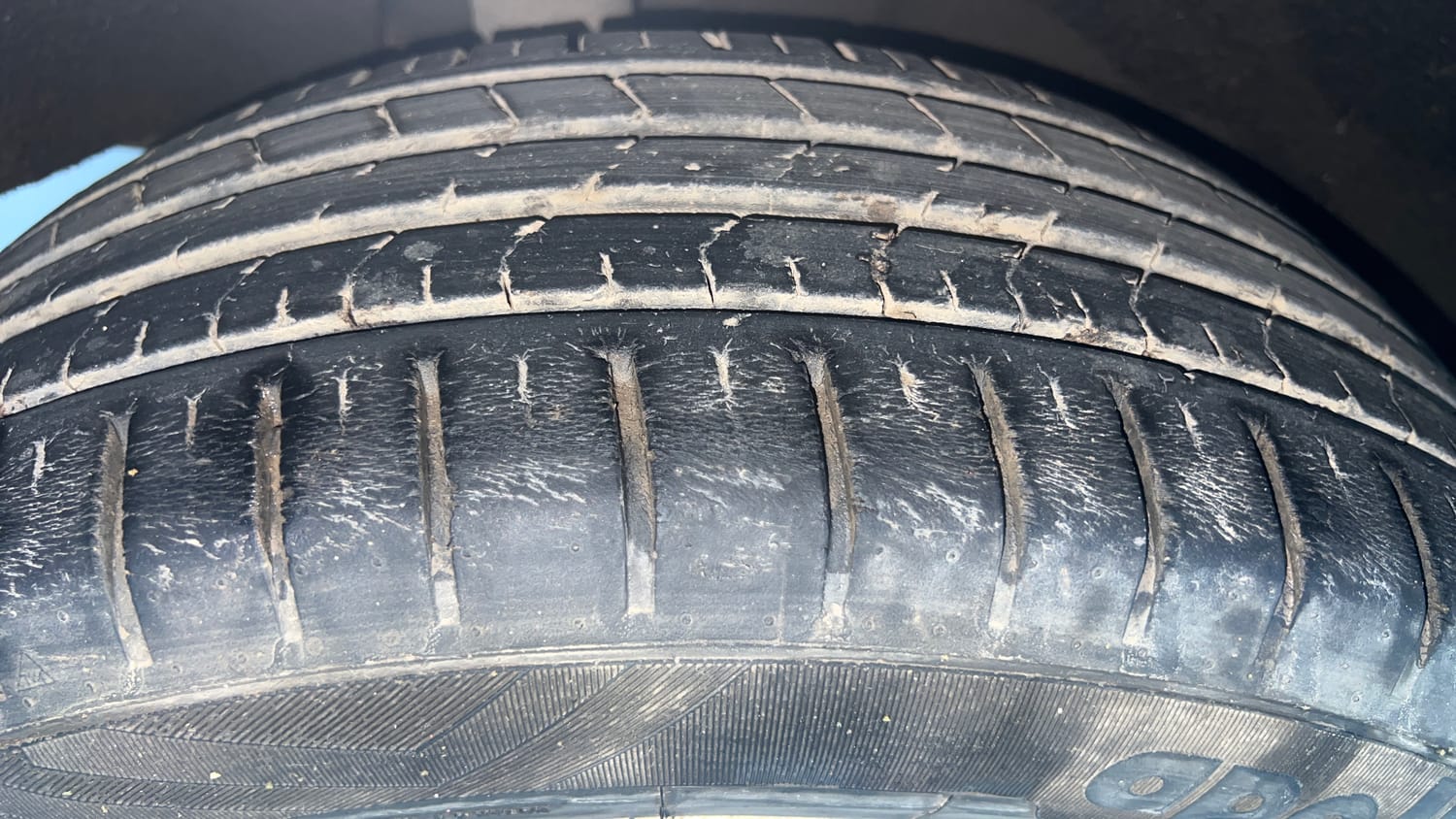 Used 2019 Toyota Glanza V CVT Petrol Automatic tyres RIGHT REAR TYRE TREAD VIEW