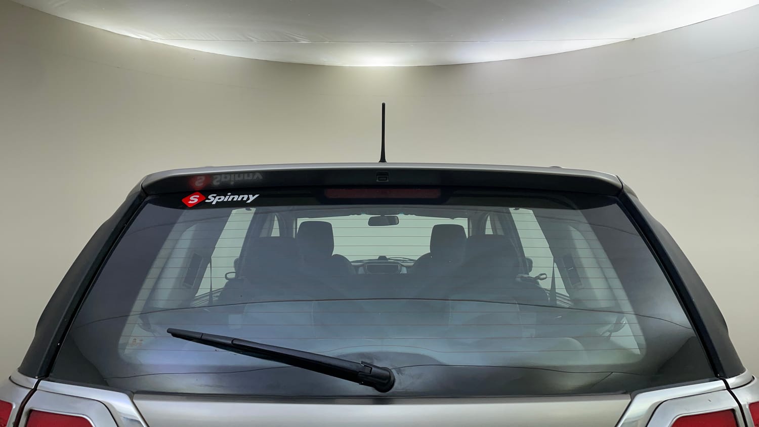 Used 2017 Tata Hexa XT 4x2 7 STR Diesel Manual exterior BACK WINDSHIELD VIEW