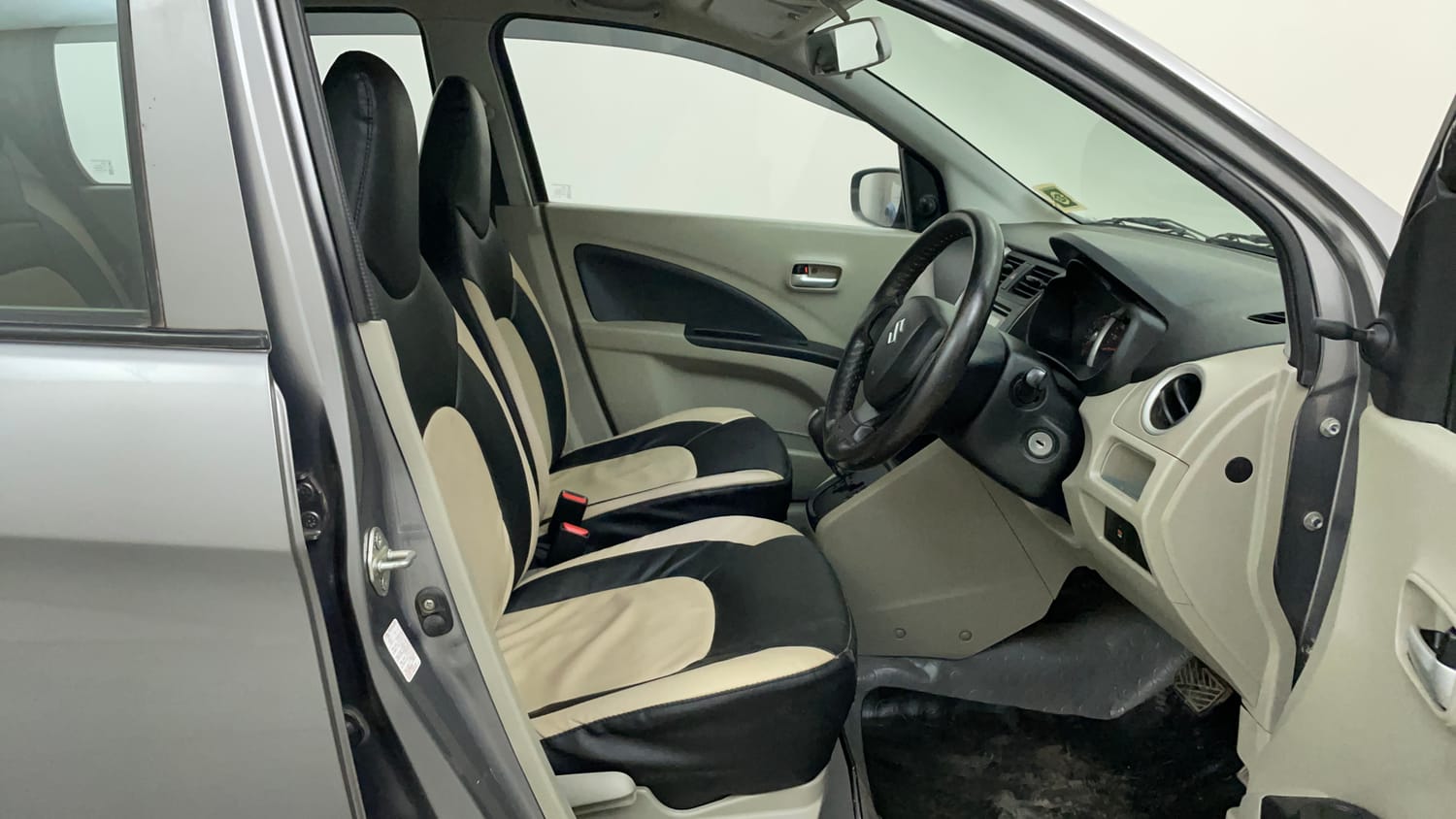 Used 2014 Maruti Suzuki Celerio VXi AMT Petrol Automatic interior RIGHT SIDE FRONT DOOR CABIN VIEW
