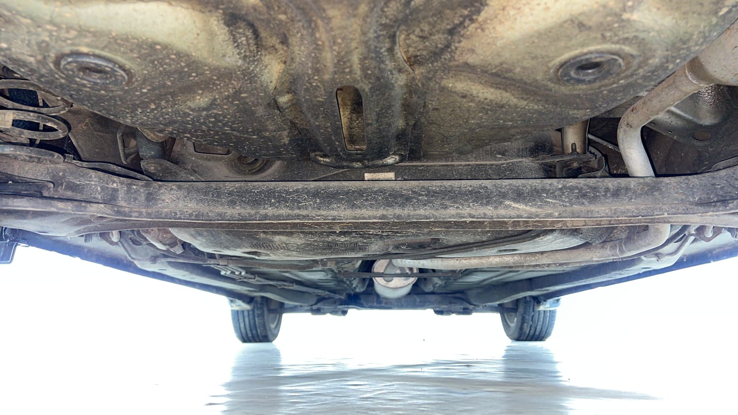Used 2016 Maruti Suzuki Baleno Alpha 1.2 Petrol Manual extra REAR UNDERBODY VIEW (TAKEN FROM REAR)