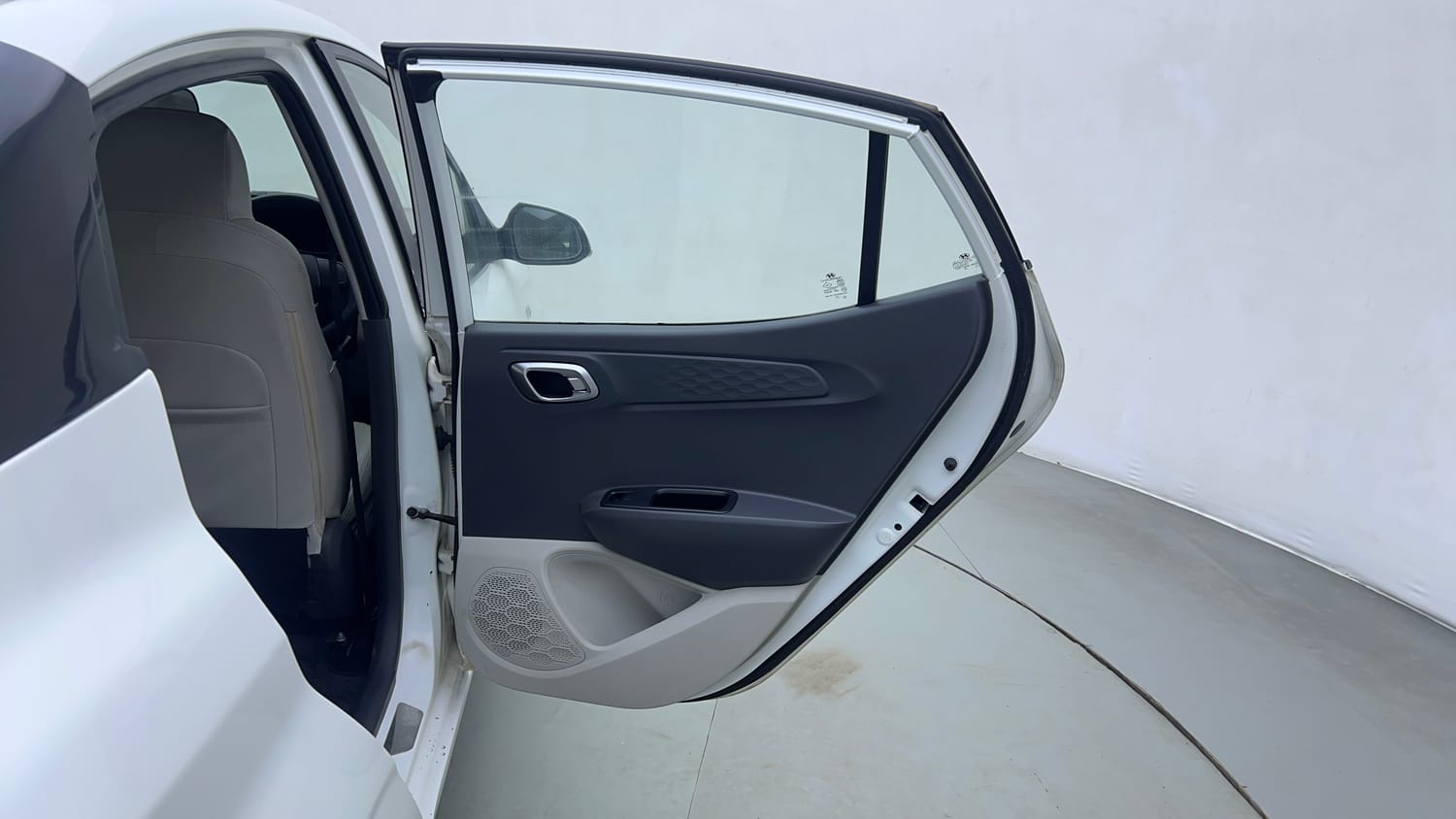Used 2021 Hyundai Aura SX Plus 1.2 AMT Petrol Petrol Automatic interior RIGHT REAR DOOR OPEN VIEW