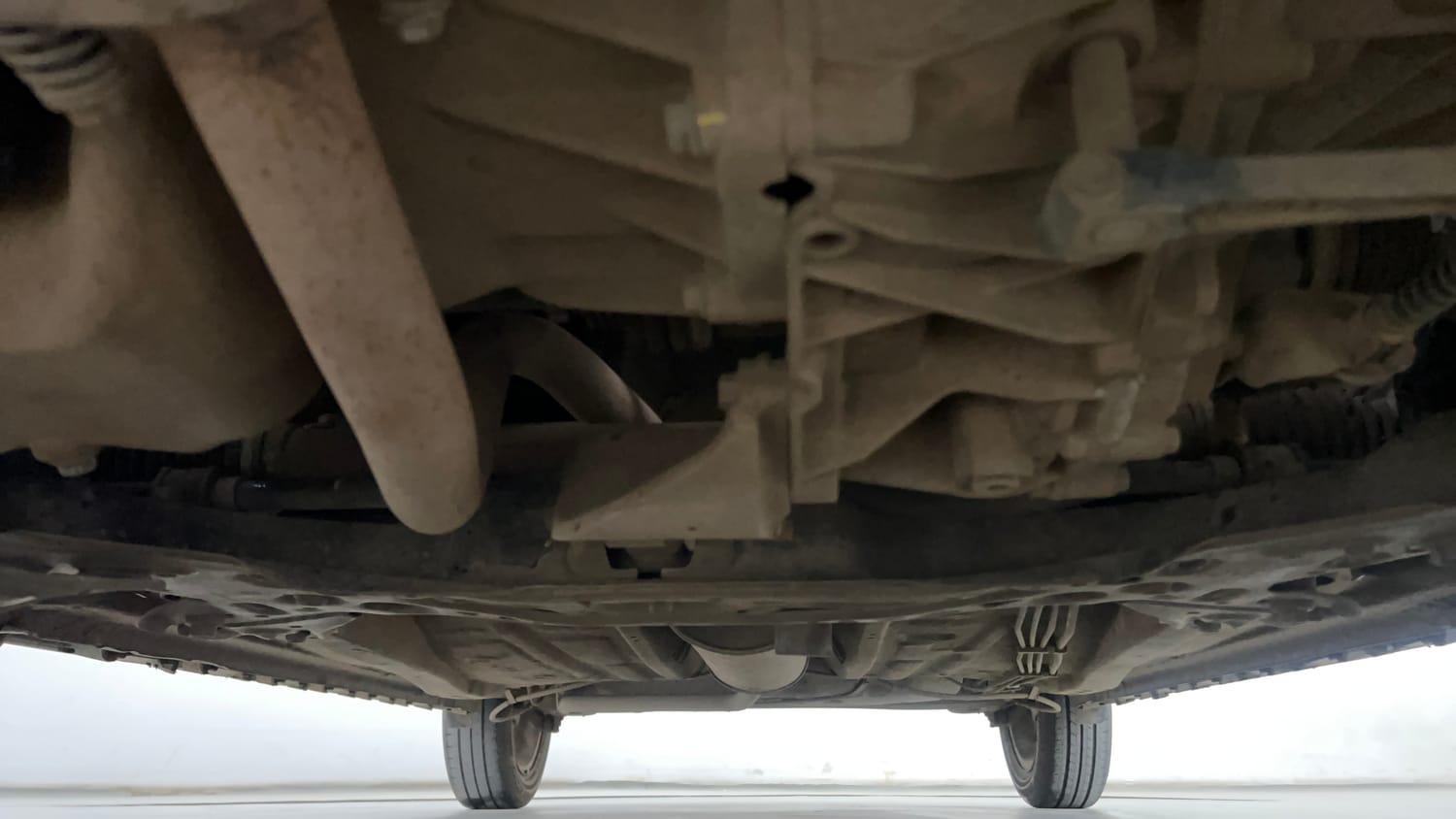 Used 2023 Maruti Suzuki Ignis Zeta 1.2 MT Petrol Manual extra FRONT LEFT UNDERBODY VIEW