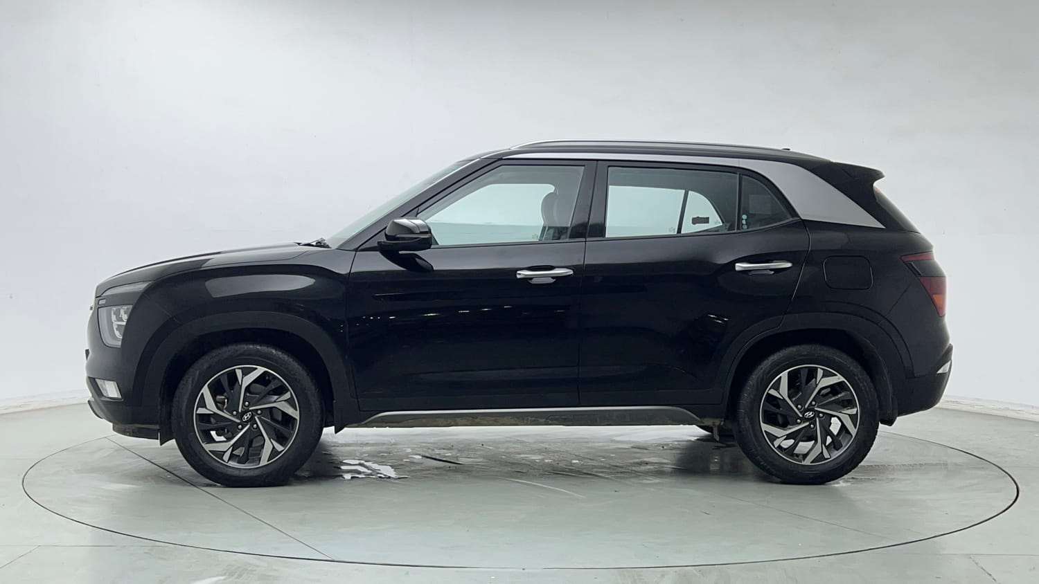 Used 2024 Hyundai Creta SX (O) 1.5 Petrol IVT Petrol Automatic exterior LEFT SIDE VIEW