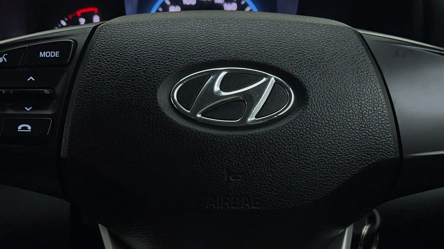 Used 2022 Hyundai Venue S Plus 1.2 Petrol Petrol Manual top_features Airbags