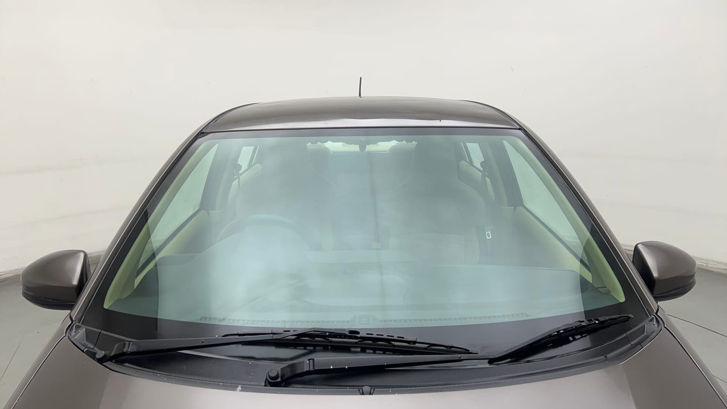 Used 2016 Honda Amaze 1.2 SX i-VTEC Petrol Manual exterior FRONT WINDSHIELD VIEW