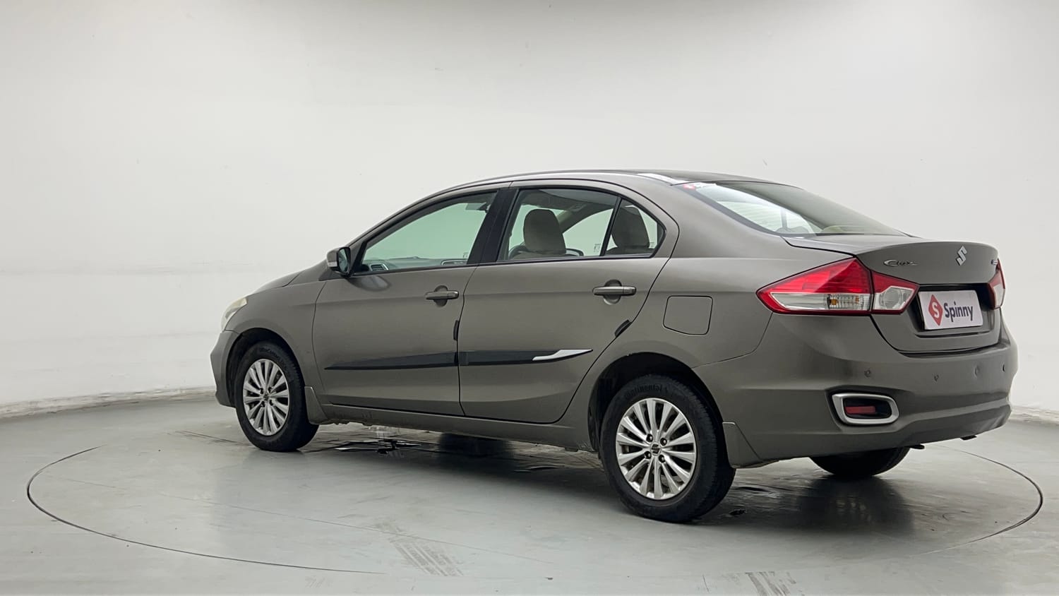 Used 2019 Maruti Suzuki Ciaz Delta Hybrid 1.5 Petrol Manual exterior LEFT REAR CORNER VIEW