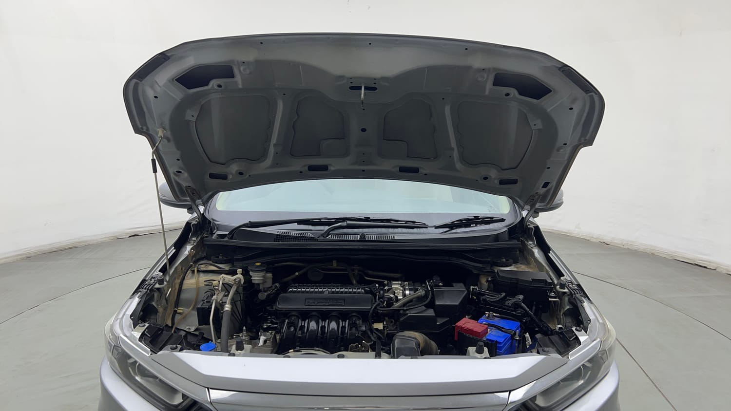 Used 2023 Honda Amaze VX CVT 1.2 Petrol Petrol Automatic engine ENGINE & BONNET OPEN FRONT VIEW
