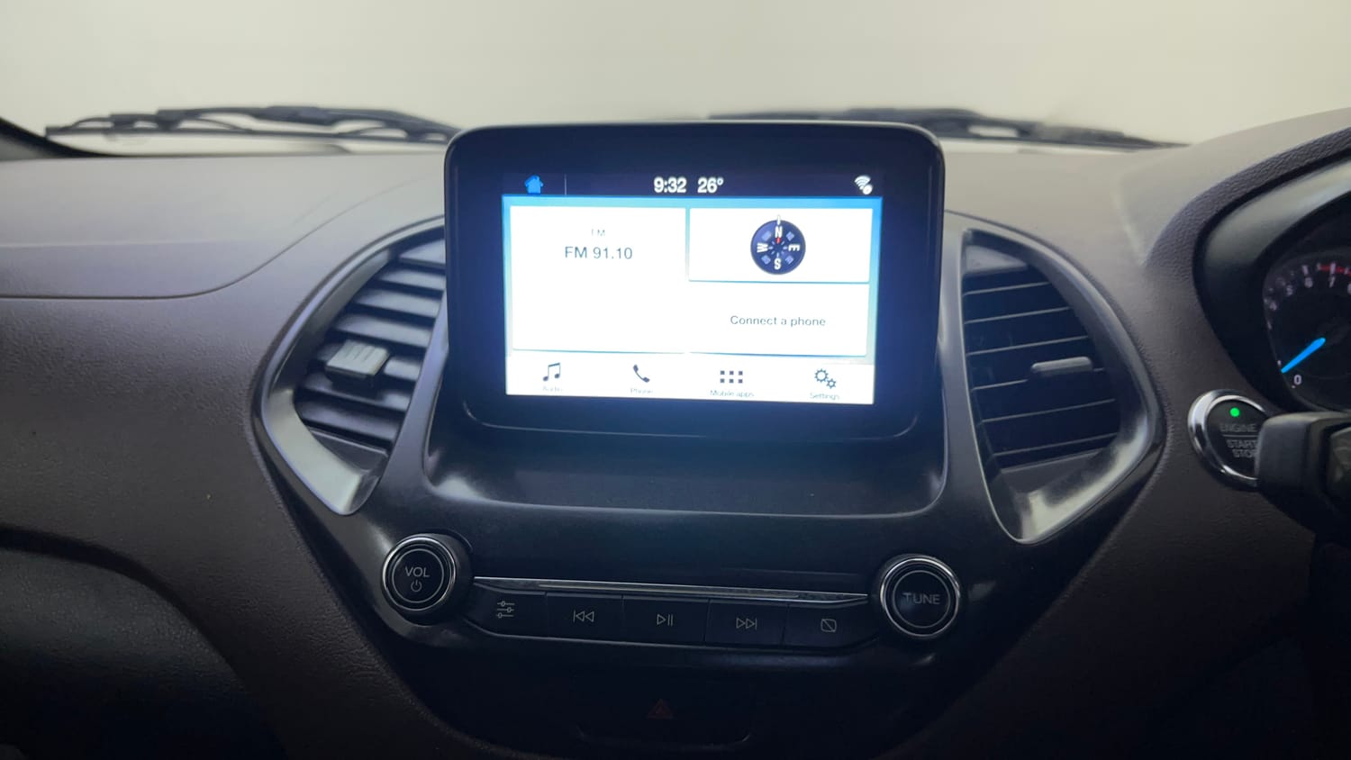 Used 2018 Ford Freestyle Titanium Plus 1.2 Ti-VCT Petrol Manual top_features Integrated (in-dash) music system