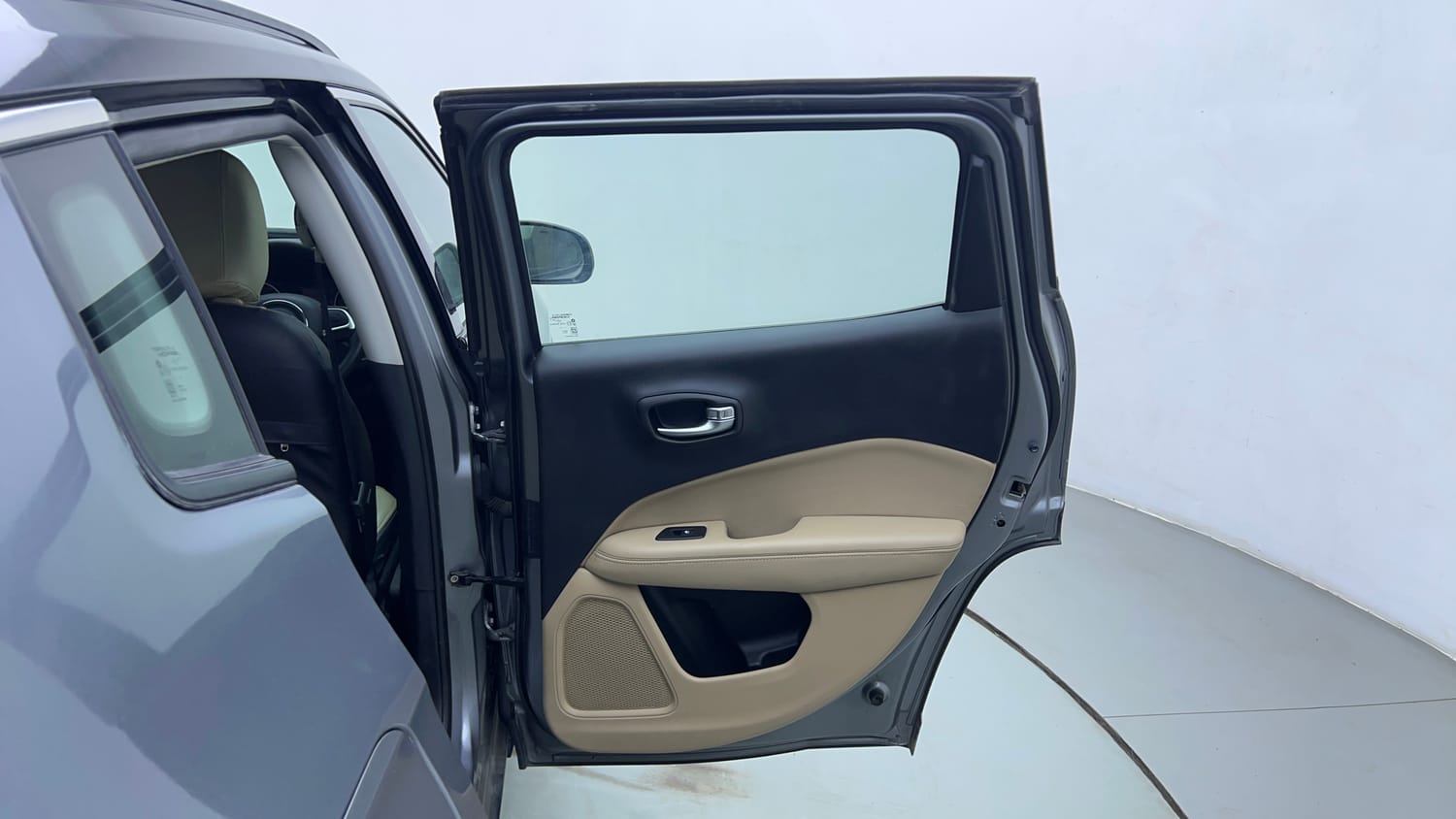 Used 2018 Jeep Compass Longitude (O) 2.0 Diesel Diesel Manual interior RIGHT REAR DOOR OPEN VIEW