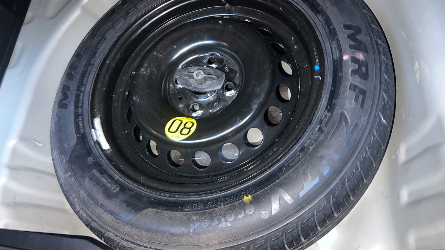 Used 2019 Toyota Glanza V CVT Petrol Automatic tyres SPARE TYRE VIEW