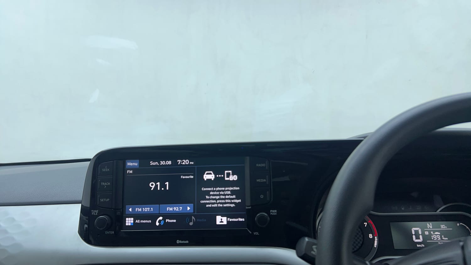 Used 2020 Hyundai Grand i10 Nios Sportz AMT 1.2 Kappa VTVT Petrol Automatic top_features Touch screen infotainment system