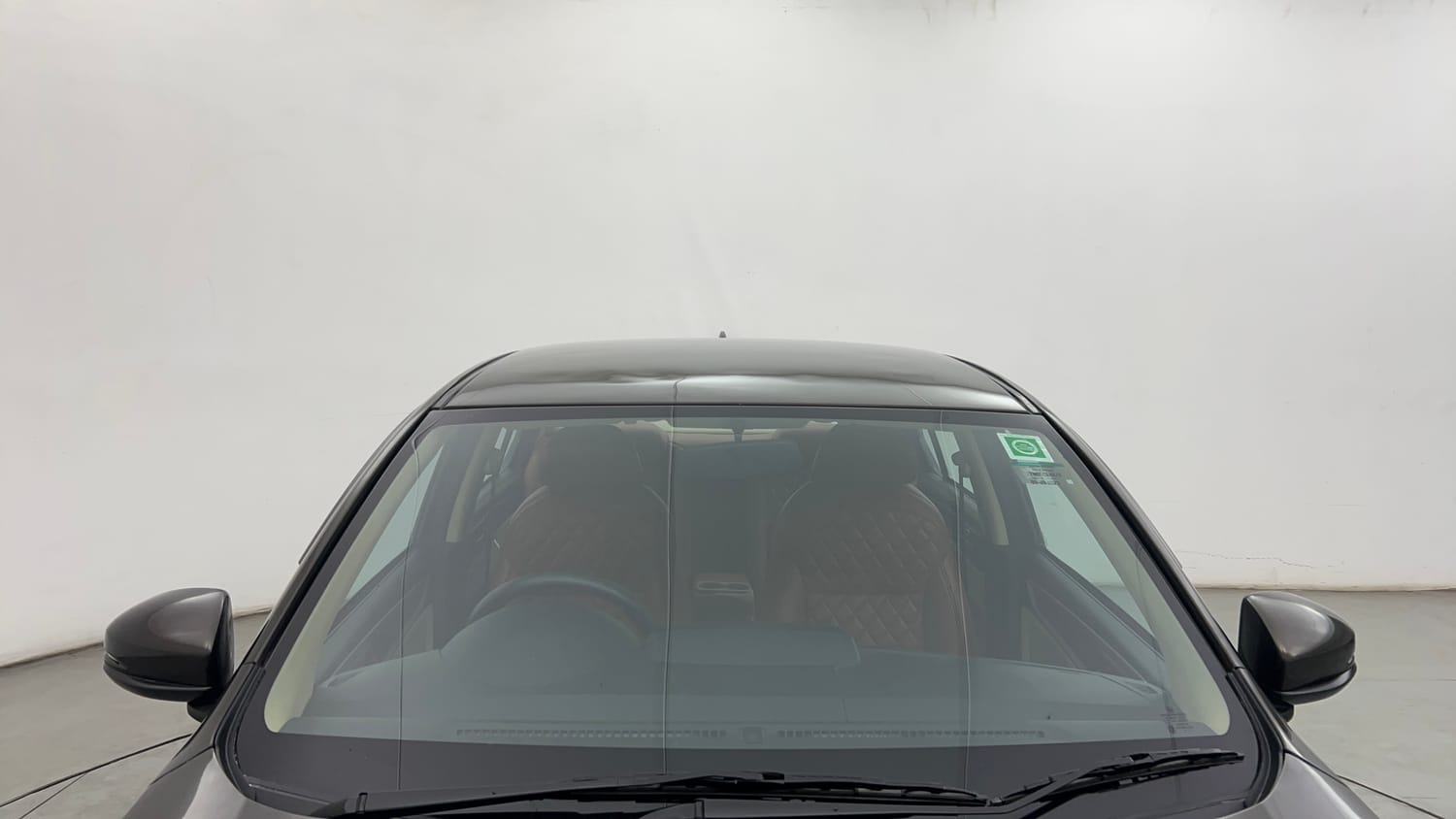 Used 2023 Honda Amaze VX MT 1.2 Petrol Petrol Manual exterior FRONT WINDSHIELD VIEW
