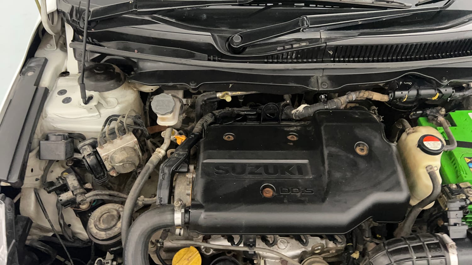 Used 2018 Maruti Suzuki Ciaz Delta 1.3 Hybrid Diesel Manual engine ENGINE RIGHT SIDE VIEW