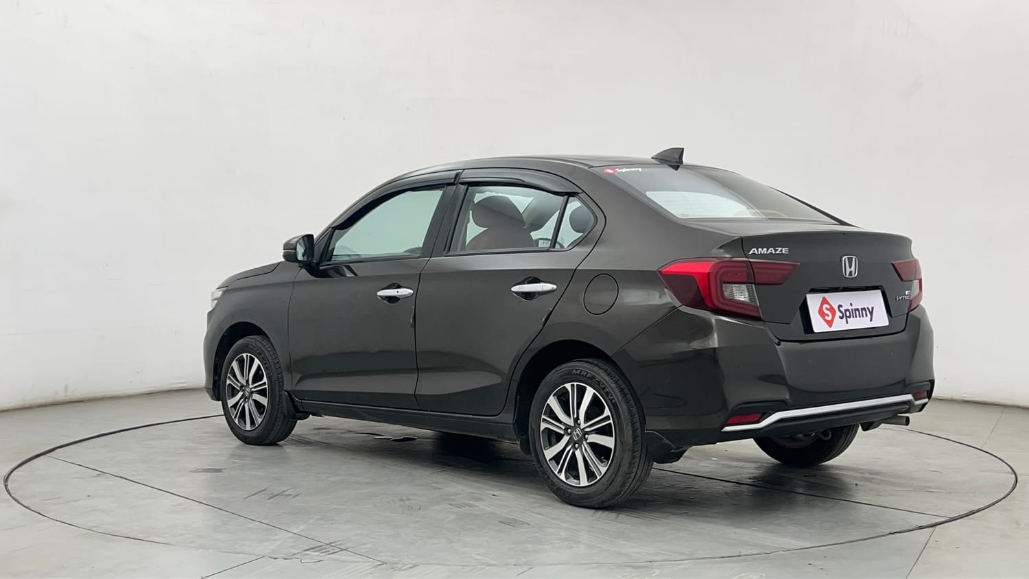 Used 2023 Honda Amaze VX MT 1.2 Petrol Petrol Manual exterior LEFT REAR CORNER VIEW