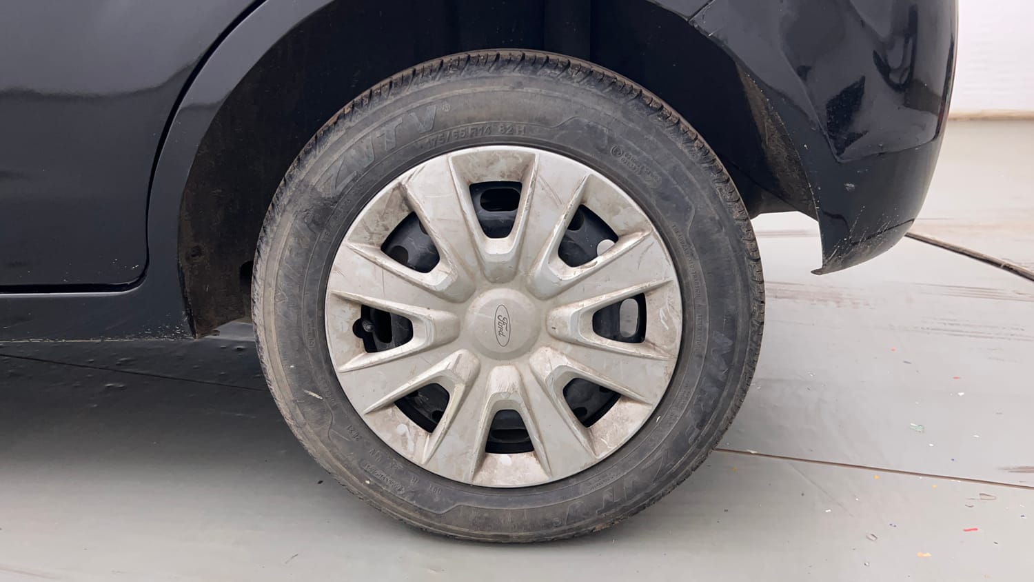 Used 2013 Ford Figo Duratorq Diesel EXI 1.4 Diesel Manual tyres LEFT REAR TYRE RIM VIEW
