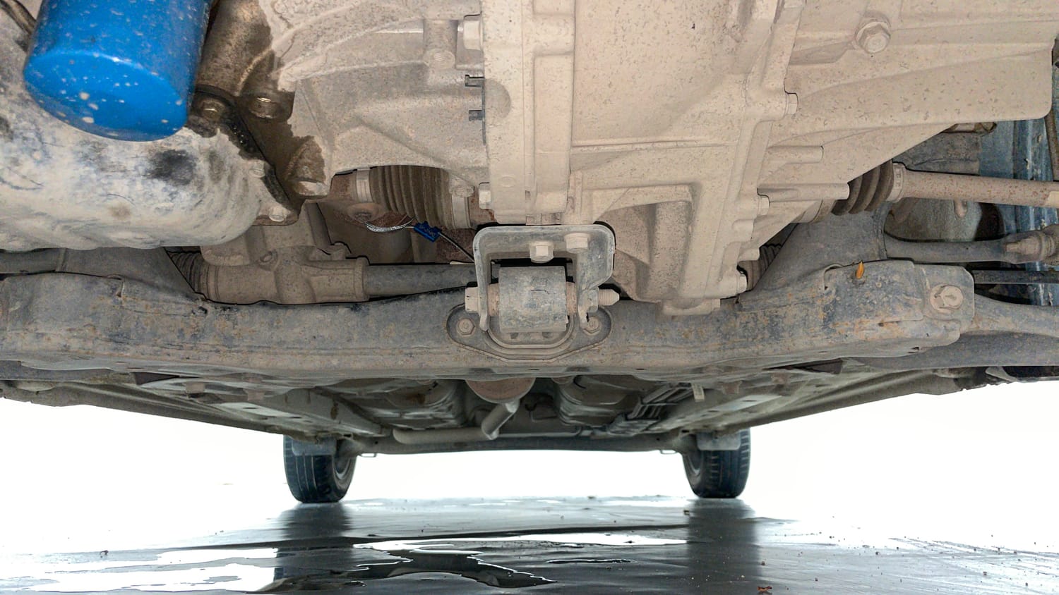 Used 2020 Hyundai Grand i10 Nios Sportz 1.2 Kappa VTVT Petrol Manual extra FRONT LEFT UNDERBODY VIEW