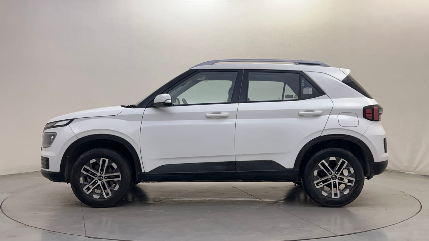 Used 2022 Hyundai Venue SX 1.2 Petrol Petrol Manual exterior LEFT SIDE VIEW