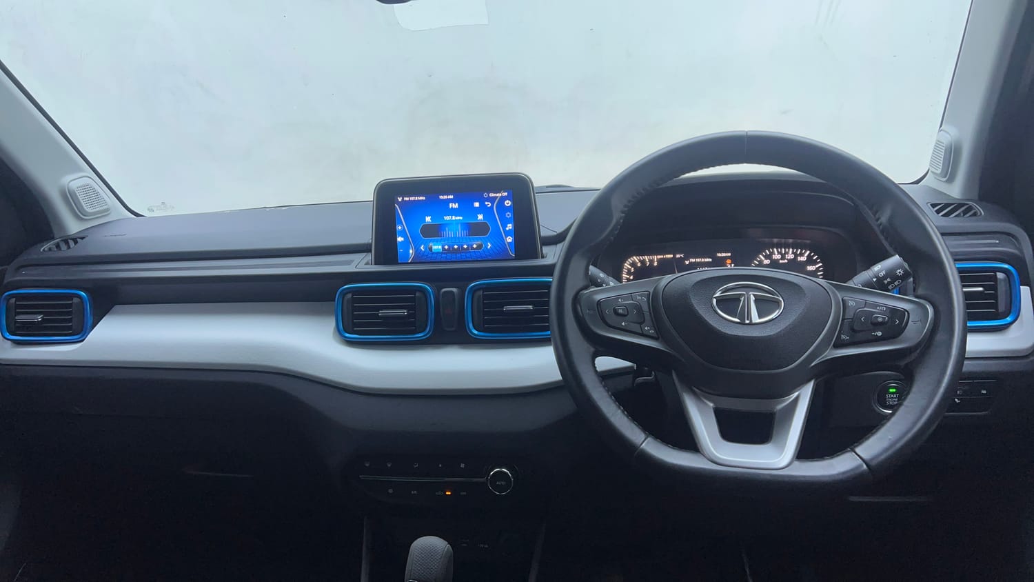 Used 2024 Tata Punch Creative Dual Tone AMT Petrol Automatic interior DASHBOARD VIEW