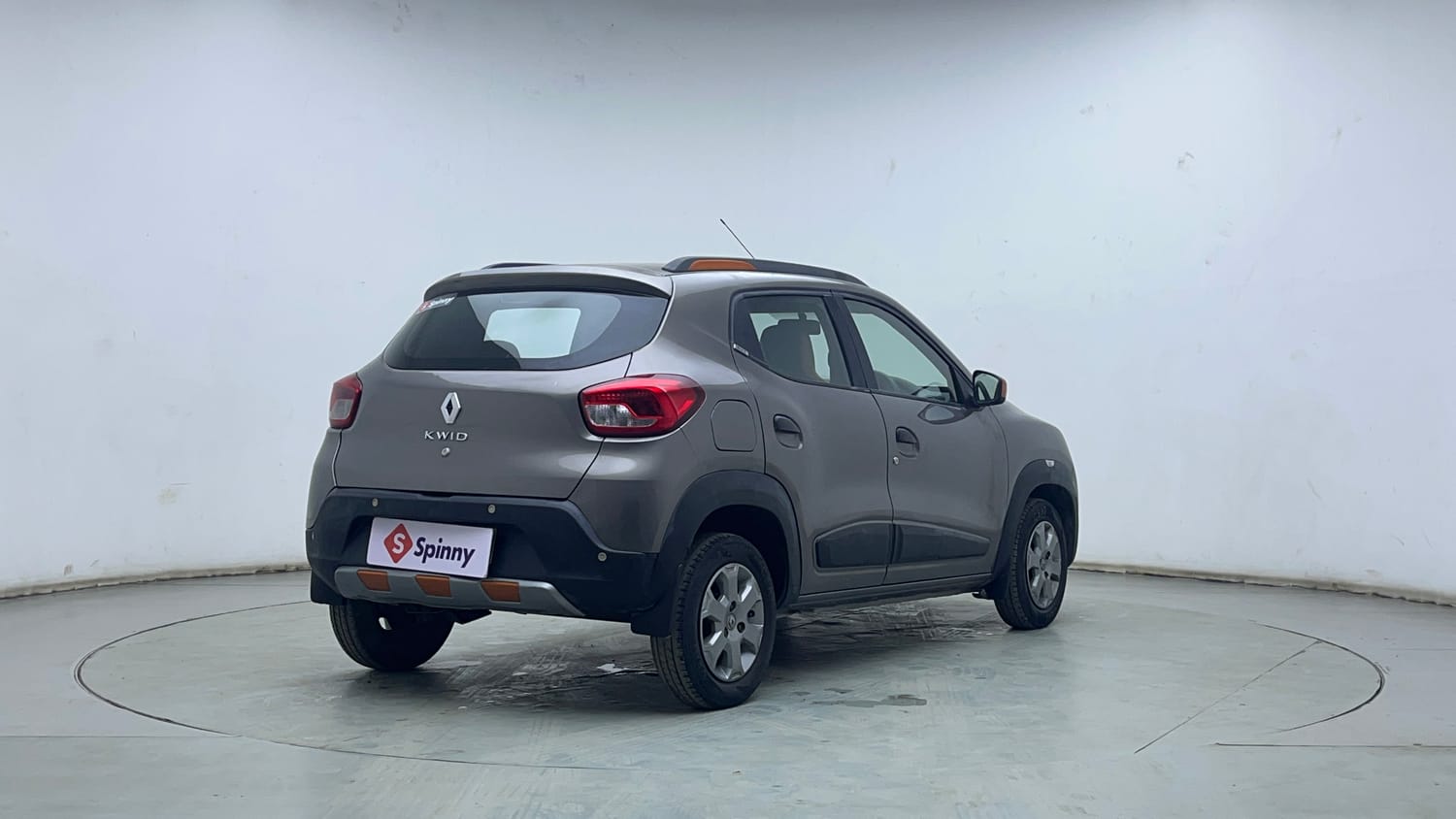Used 2017 Renault Kwid CLIMBER 1.0 AMT Petrol Automatic exterior RIGHT REAR CORNER VIEW