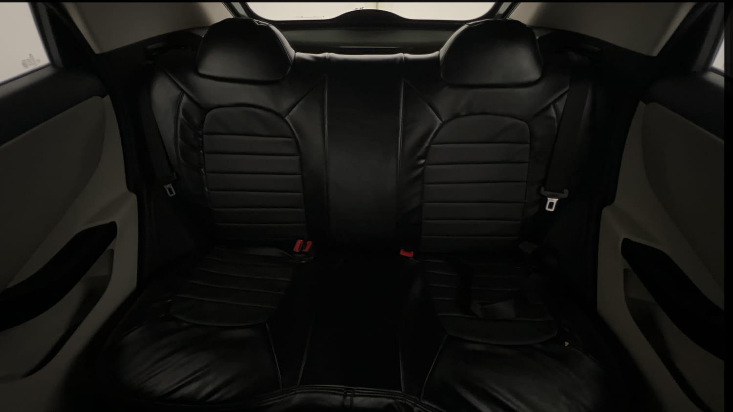 Used 2021 Tata Nexon XZ Petrol Manual interior REAR SEAT CONDITION VIEW