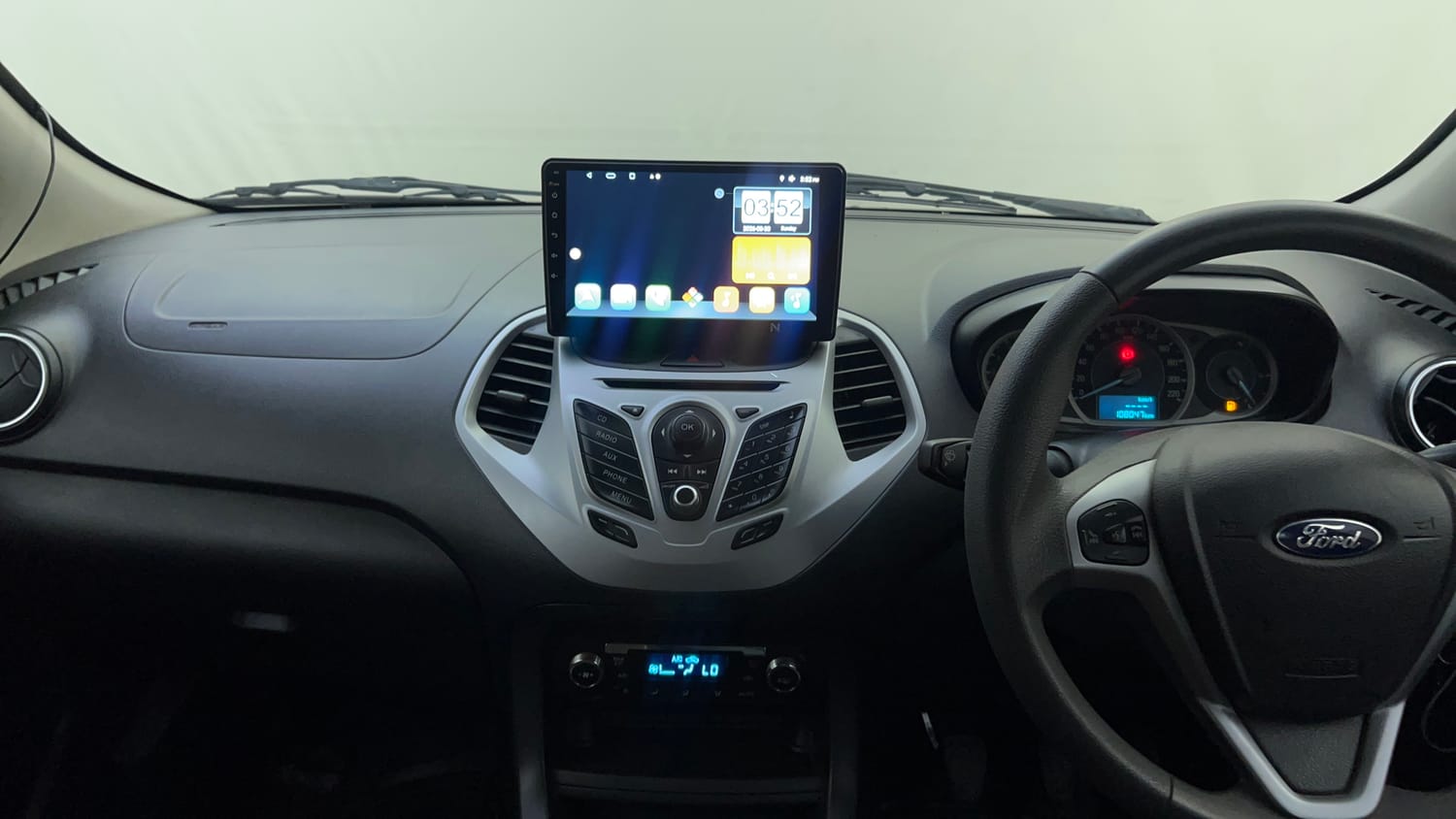 Used 2016 Ford Figo Titanium Plus 1.5 TDCi Diesel Manual interior MUSIC SYSTEM & AC CONTROL VIEW