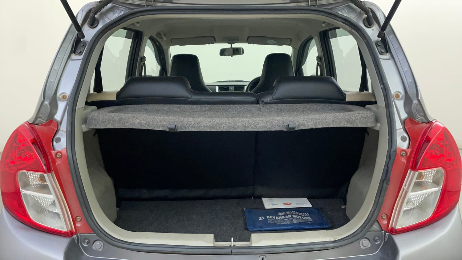 Used 2014 Maruti Suzuki Celerio VXi AMT Petrol Automatic interior DICKY INSIDE VIEW