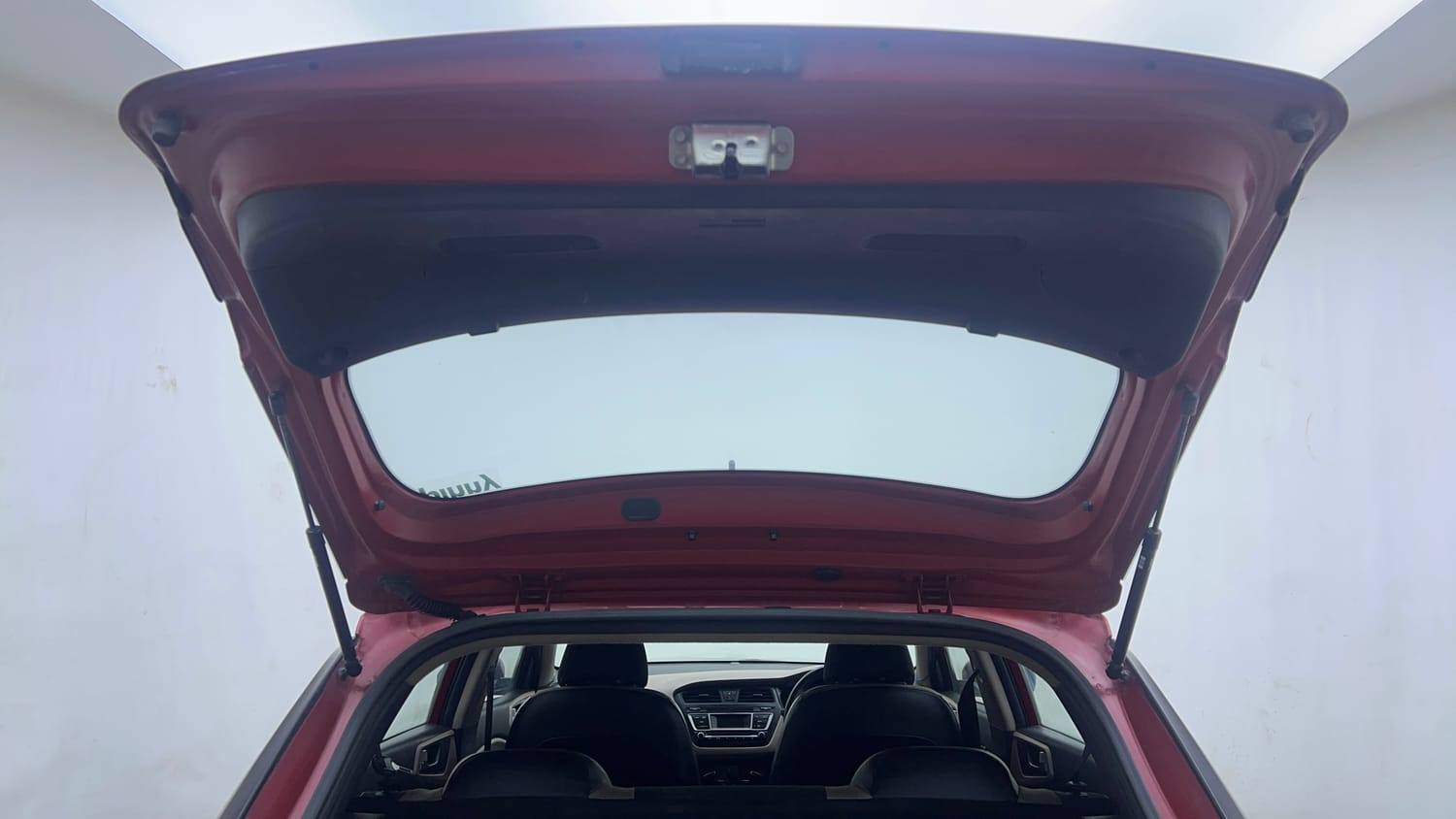 Used 2019 Hyundai Elite i20 Magna 1.2 Petrol Manual interior DICKY DOOR OPEN VIEW