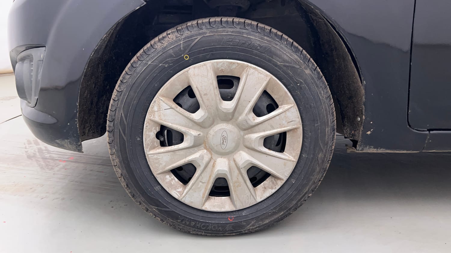 Used 2013 Ford Figo Duratorq Diesel EXI 1.4 Diesel Manual tyres LEFT FRONT TYRE RIM VIEW