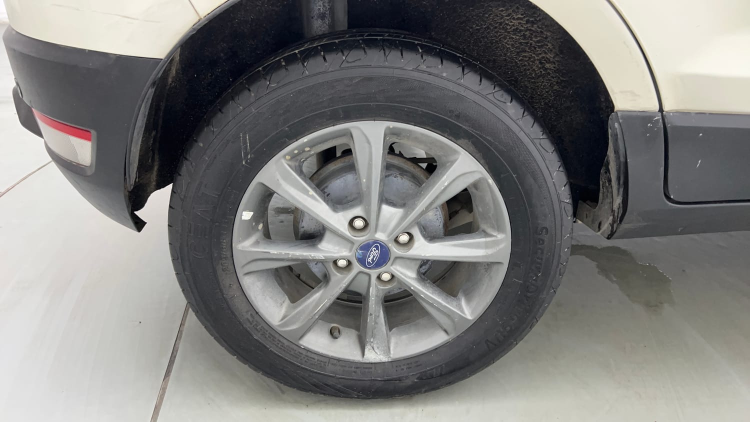 Used 2020 Ford EcoSport Titanium 1.5L Ti-VCT Petrol Manual tyres RIGHT REAR TYRE RIM VIEW