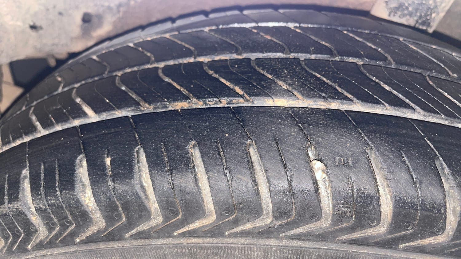 Used 2015 Maruti Suzuki Celerio VXi AMT Petrol Automatic tyres LEFT REAR TYRE TREAD VIEW
