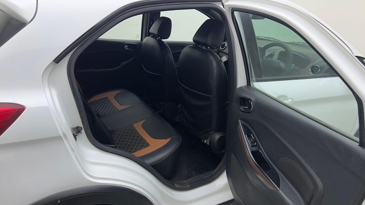 Used 2018 Ford Freestyle Titanium 1.2 Ti-VCT Petrol Manual interior RIGHT SIDE REAR DOOR CABIN VIEW