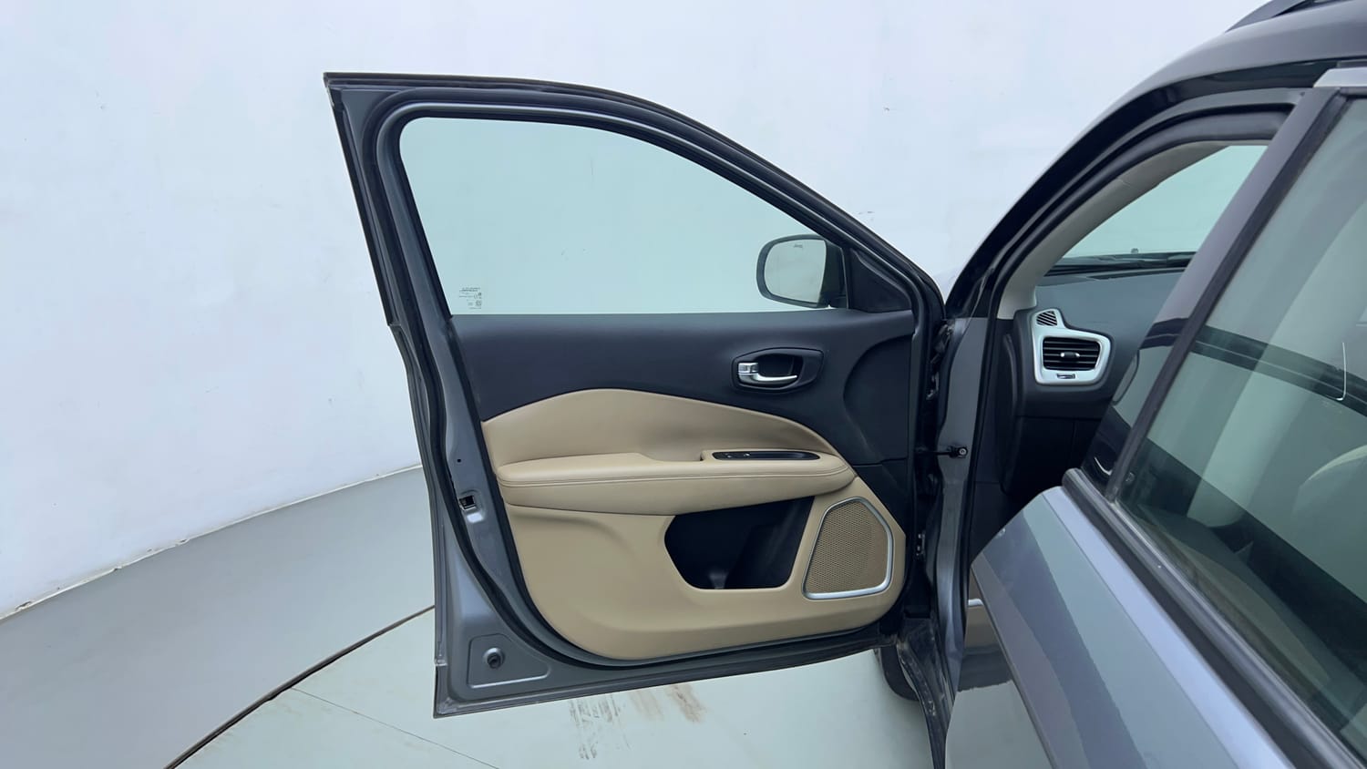 Used 2018 Jeep Compass Longitude (O) 2.0 Diesel Diesel Manual interior LEFT FRONT DOOR OPEN VIEW