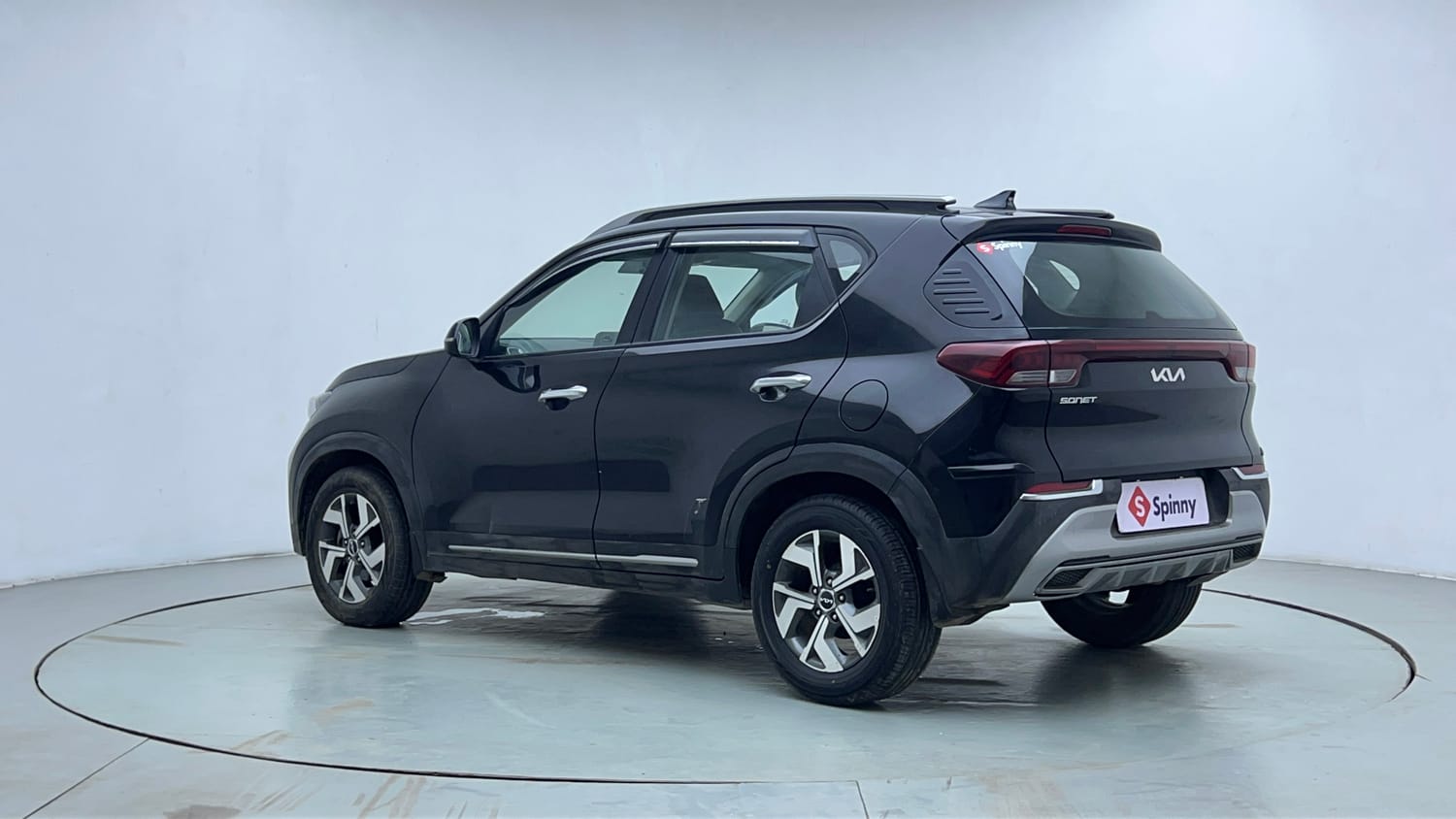 Used 2023 Kia Sonet HTX 1.5 AT Diesel Automatic exterior LEFT REAR CORNER VIEW