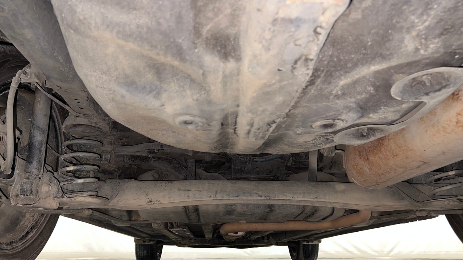 Used 2020 Hyundai Verna SX (O) 1.0 Turbo DCT Petrol Automatic extra REAR UNDERBODY VIEW (TAKEN FROM REAR)