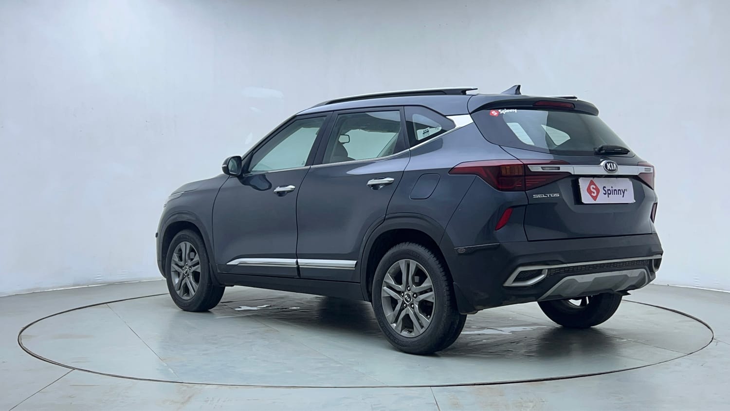 Used 2020 Kia Seltos HTX 1.5 Petrol Manual exterior LEFT REAR CORNER VIEW