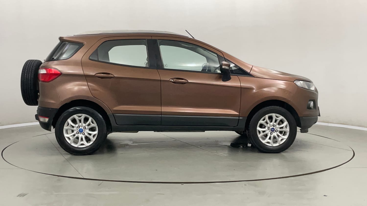 Used 2016 Ford EcoSport Titanium 1.5L TDCi Diesel Manual exterior RIGHT SIDE VIEW
