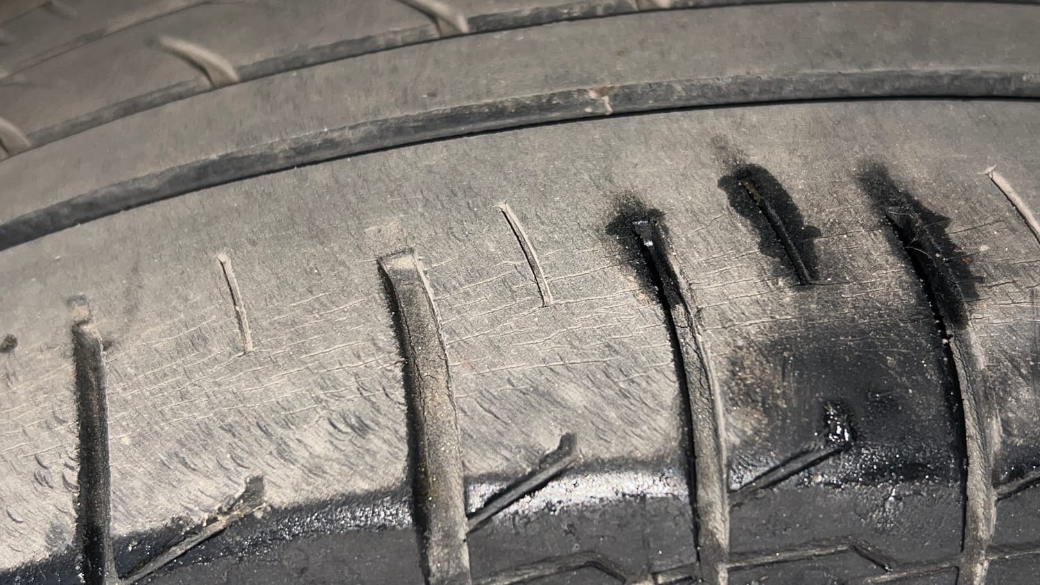 Used 2017 Hyundai i20 Active 1.2 S Petrol Manual tyres LEFT FRONT TYRE TREAD VIEW