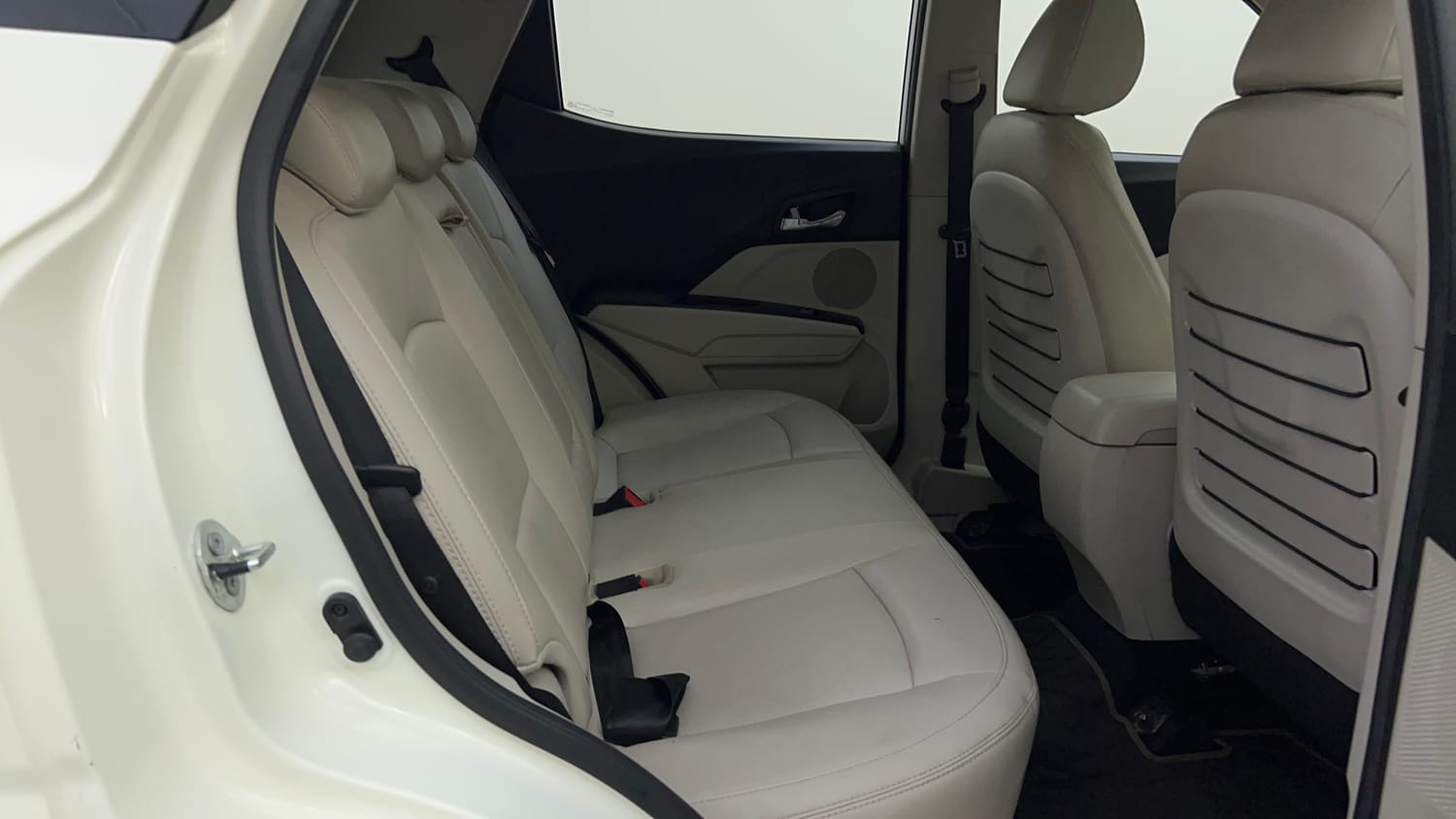 Used 2023 Mahindra XUV 300 W8 (O) 1.5 Diesel AMT Diesel Automatic interior RIGHT SIDE REAR DOOR CABIN VIEW