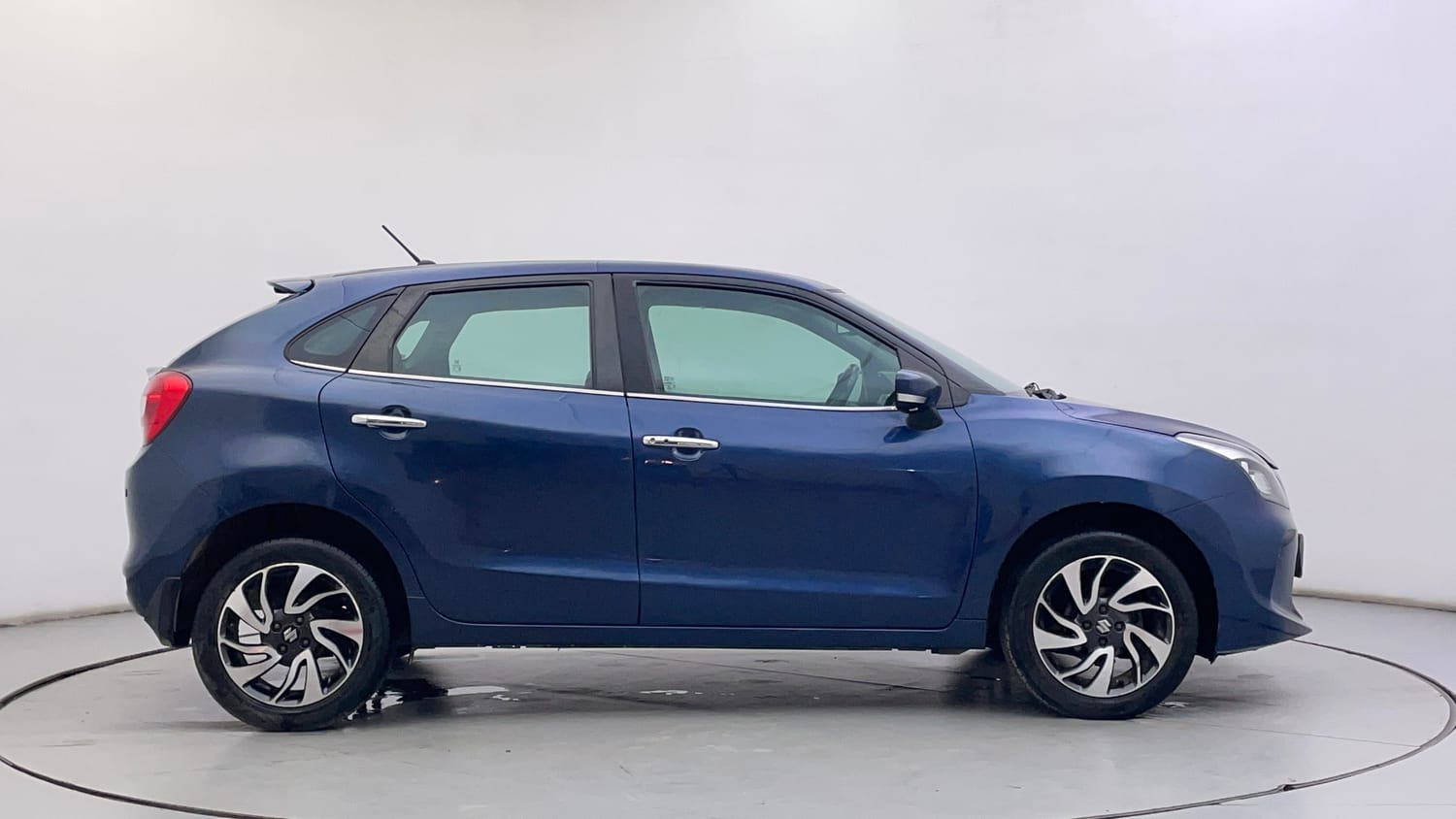 Used 2019 Maruti Suzuki Baleno Alpha Petrol Manual exterior RIGHT SIDE VIEW