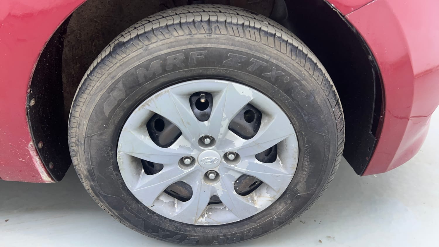 Used 2019 Hyundai Elite i20 Magna 1.2 Petrol Manual tyres RIGHT FRONT TYRE RIM VIEW