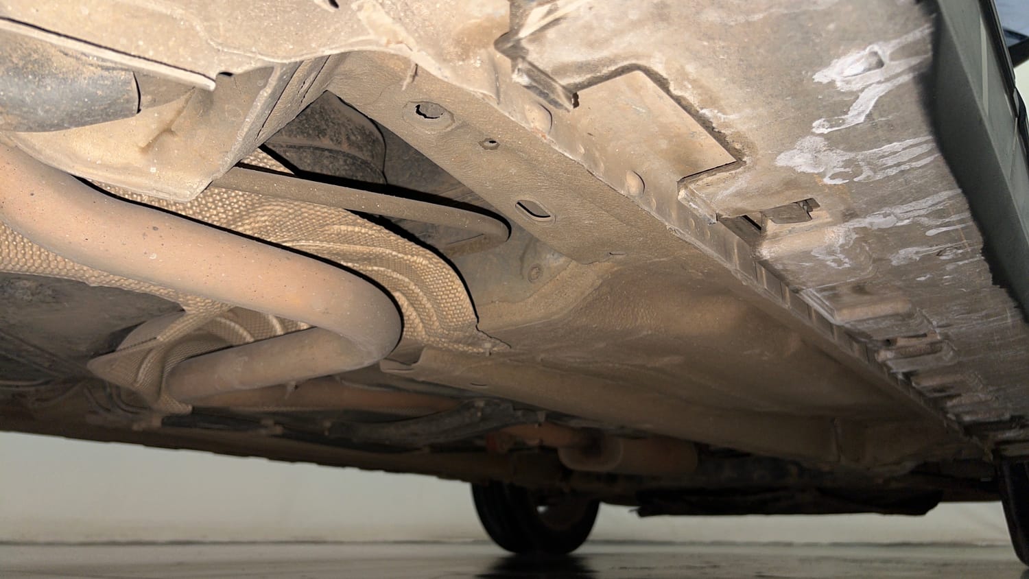 Used 2018 Ford Freestyle Titanium Plus 1.2 Ti-VCT Petrol Manual extra REAR RIGHT UNDERBODY VIEW