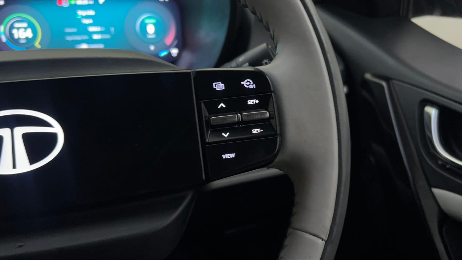 Used 2025 Tata Nexon EV Empowered 45 Electric Automatic top_features Cruise control