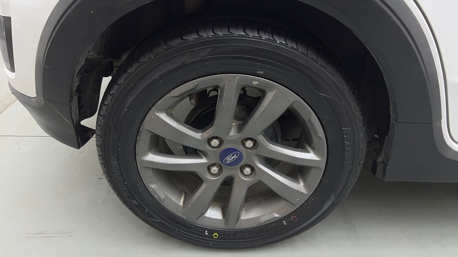 Used 2018 Ford Freestyle Titanium 1.2 Ti-VCT Petrol Manual tyres RIGHT REAR TYRE RIM VIEW