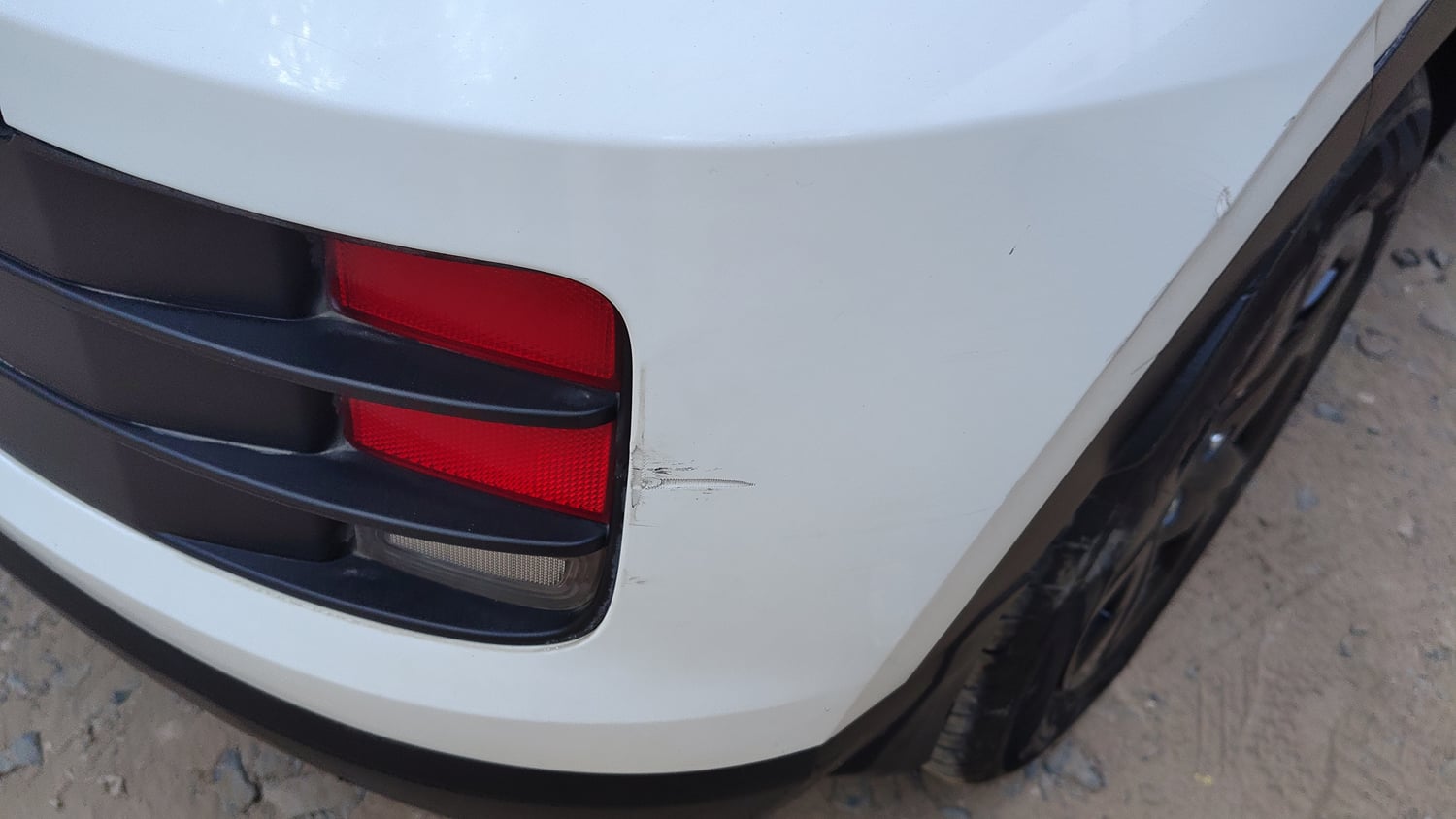 Used 2024 Hyundai Venue S (O) Plus 1.2 Petrol Adventure Edition Petrol Manual dents MINOR SCRATCH