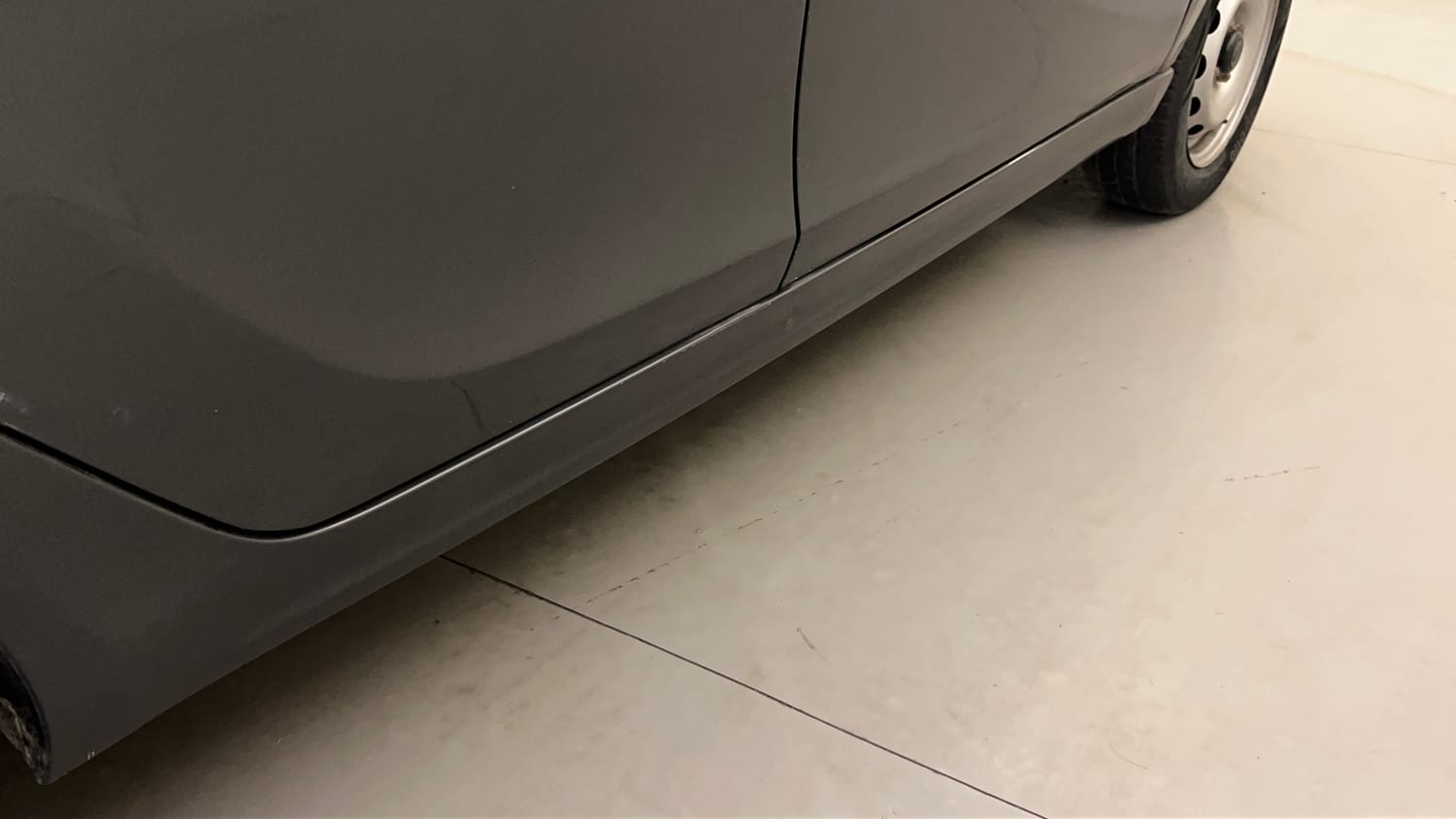 Used 2021 Tata Tiago XE Petrol Manual dents MINOR DENT