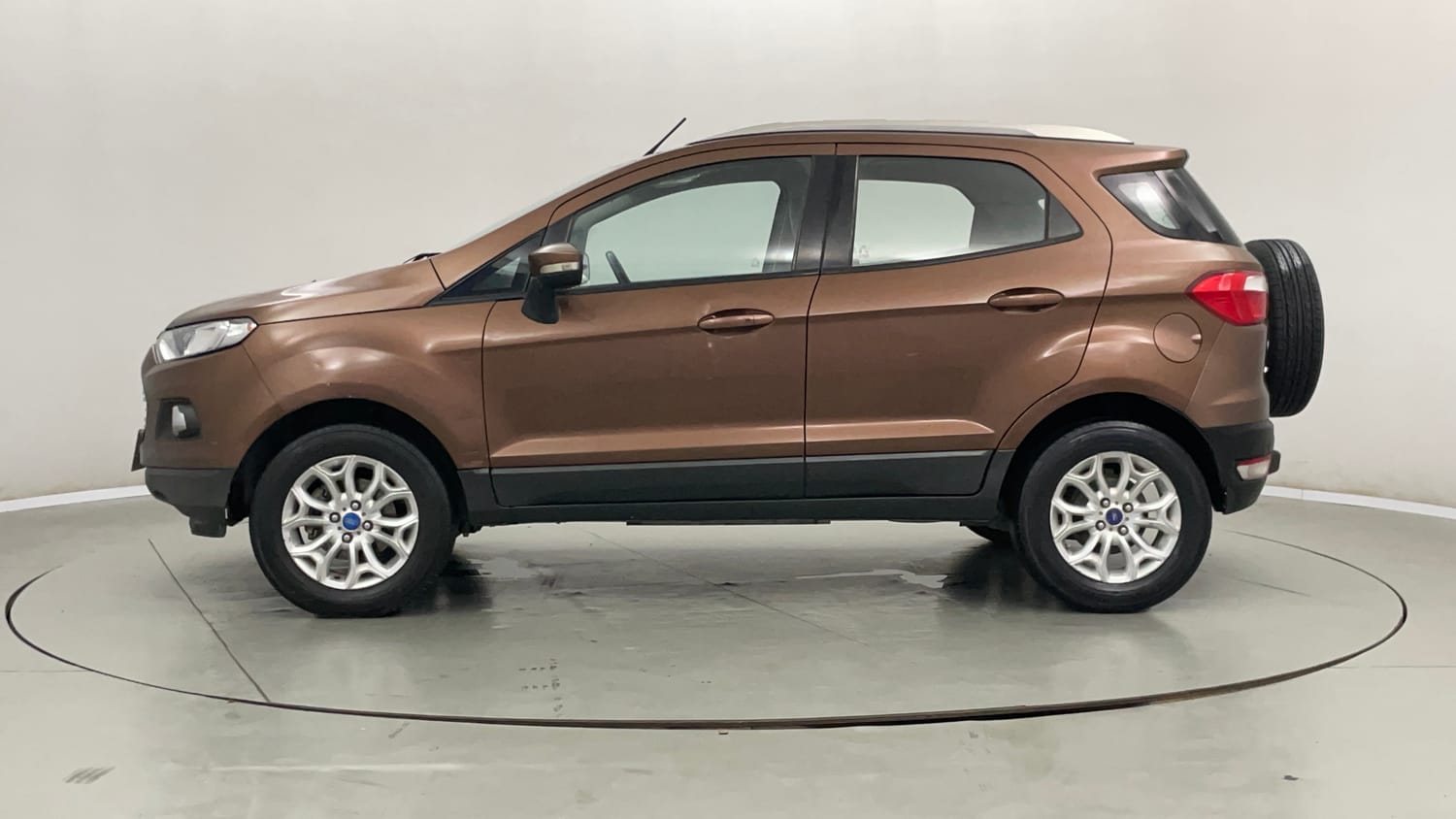 Used 2016 Ford EcoSport Titanium 1.5L TDCi Diesel Manual exterior LEFT SIDE VIEW