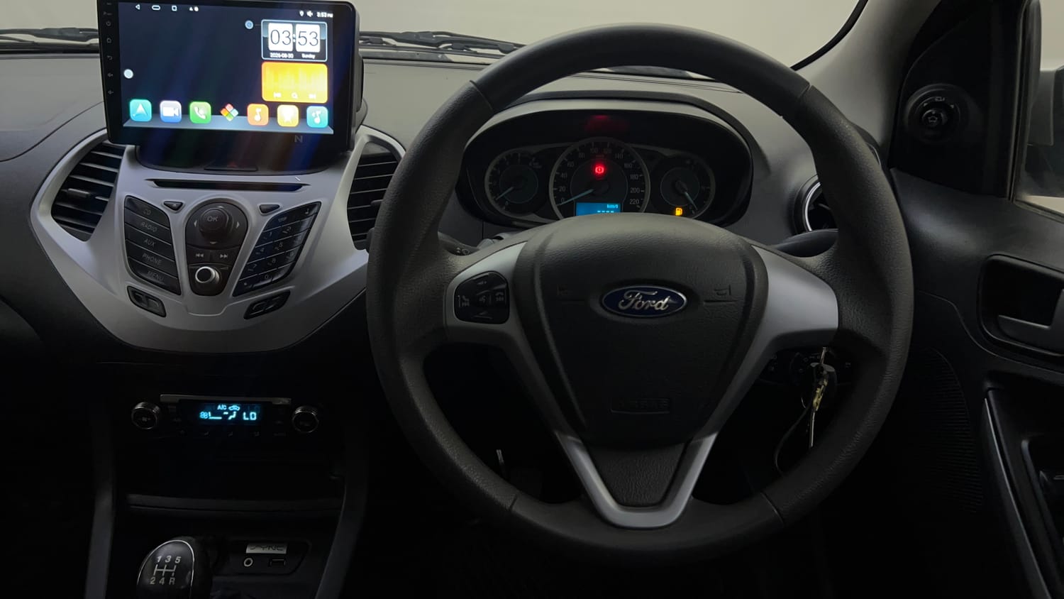 Used 2016 Ford Figo Titanium Plus 1.5 TDCi Diesel Manual top_features Steering mounted controls